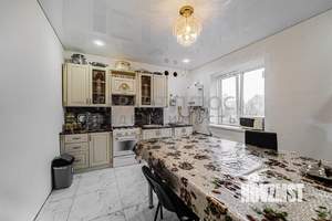 Коттедж 214м², 2-этажный, участок 10 сот.  