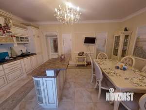 Дом 390м&sup2;, 2-этажный, участок 9 сот.  