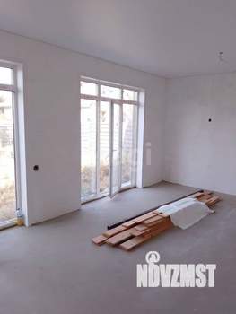 Дом 118м&sup2;, 2-этажный, участок 6 сот.  