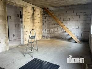 Дом 150м&sup2;, 3-этажный, участок 4 сот.  