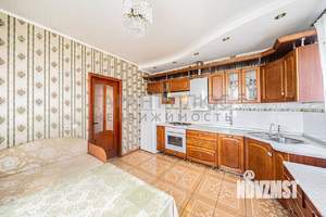 Коттедж 175м&sup2;, 2-этажный, участок 12 сот.  