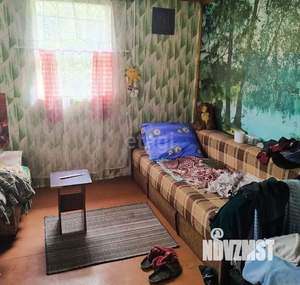 Дом 20м&sup2;, 2-этажный, участок 6 сот.  