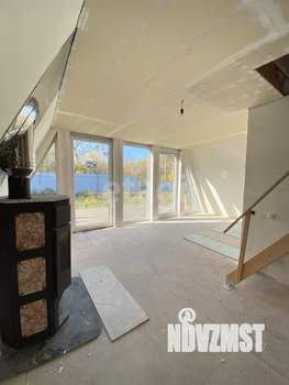 Дом 95м&sup2;, 2-этажный, участок 4 сот.  