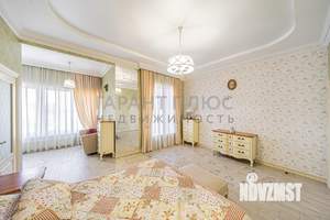Коттедж 344м², 2-этажный, участок 10 сот.  