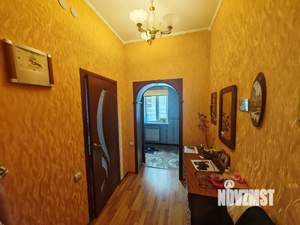 Коттедж 250м², 3-этажный, участок 8 сот.  