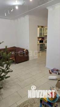 Дом 175м&sup2;, 2-этажный, участок 7 сот.  