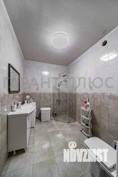 Коттедж 214м², 2-этажный, участок 10 сот.  
