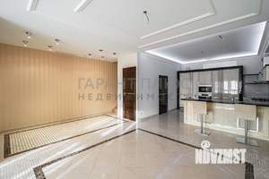 Таунхаус 201м², 3-этажный, участок 1 сот.  