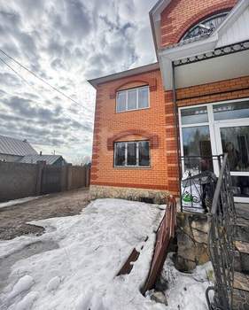 Дом 300м&sup2;, 2-этажный, участок 15 сот.  