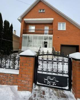 Дом 350м², 3-этажный, участок 8 сот.  