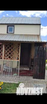 Дом 25м&sup2;, 2-этажный, участок 6 сот.  