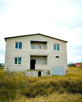 Дом 240м², 2-этажный, участок 15 сот.  