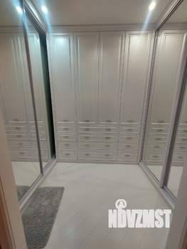 Дом 390м&sup2;, 2-этажный, участок 9 сот.  