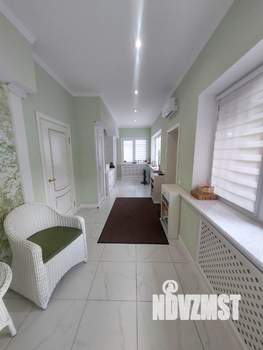 Дом 390м&sup2;, 2-этажный, участок 9 сот.  