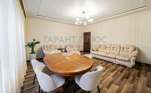 Дом 192м&sup2;, 2-этажный, участок 6 сот.  