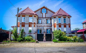 Дом 548м², 3-этажный, участок 15 сот.  