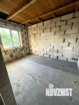 Дом 220м&sup2;, 2-этажный, участок 10 сот.  