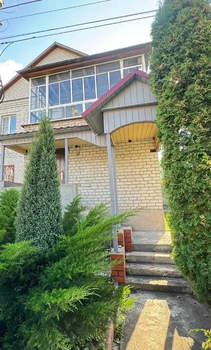 Дом 220м², 2-этажный, участок 12 сот.  