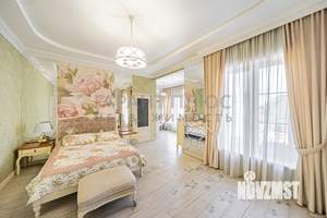 Коттедж 344м², 2-этажный, участок 10 сот.  