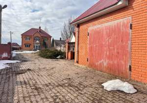 Дом 300м&sup2;, 2-этажный, участок 15 сот.  