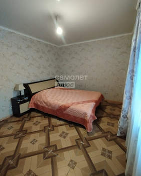 Дом 605м&sup2;, 2-этажный, участок 6 сот.  