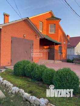 Коттедж 295м&sup2;, 2-этажный, участок 8 сот.  