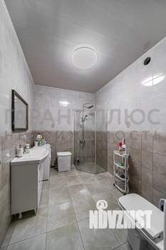 Коттедж 214м&sup2;, 2-этажный, участок 10 сот.  