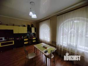 Дача 247м&sup2;, 2-этажный, участок 7 сот.  