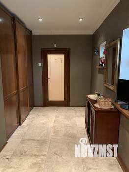Коттедж 321м², 3-этажный, участок 3 сот.  