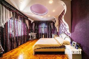 Коттедж 330м², 2-этажный, участок 6 сот.  