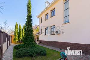 Дом 374м², 3-этажный, участок 8 сот.  