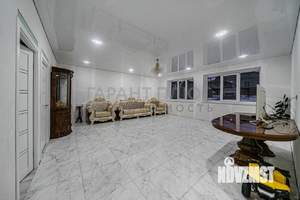 Коттедж 214м², 2-этажный, участок 10 сот.  