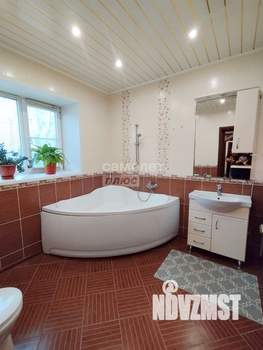 Дом 235м&sup2;, 2-этажный, участок 6 сот.  