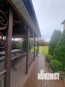 Коттедж 395м&sup2;, 3-этажный, участок 9 сот.  