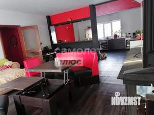 Дом 200м&sup2;, 2-этажный, участок 7 сот.  