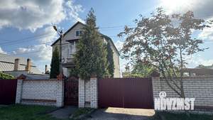 Коттедж 220м&sup2;, 2-этажный, участок 12 сот.  