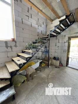 Дом 185м&sup2;, 2-этажный, участок 5 сот.  