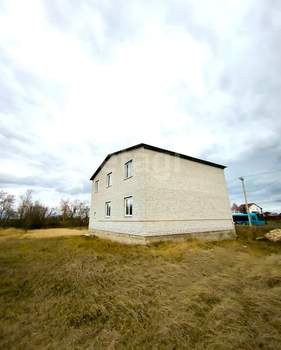 Дом 240м², 2-этажный, участок 15 сот.  