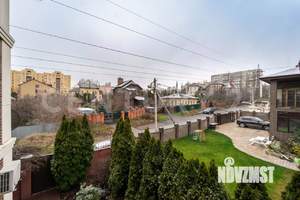Дом 450м&sup2;, 4-этажный, участок 4 сот.  