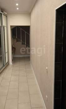 Дом 175м&sup2;, 2-этажный, участок 7 сот.  