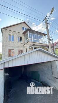 Коттедж 220м&sup2;, 2-этажный, участок 12 сот.  