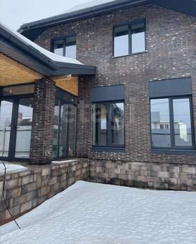 Дом 233м&sup2;, 2-этажный, участок 30 сот.  