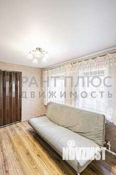 Коттедж 211м&sup2;, 2-этажный, участок 5 сот.  