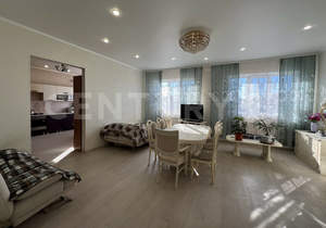 Дом 290м&sup2;, 2-этажный, участок 15 сот.  