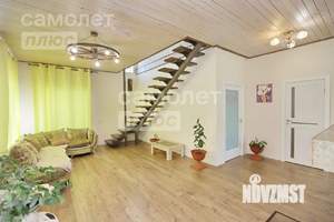 Коттедж 225м², 2-этажный, участок 9 сот.  