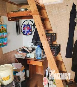 Дом 20м&sup2;, 2-этажный, участок 6 сот.  