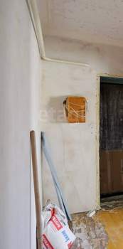 Дом 20м&sup2;, 2-этажный, участок 4 сот.  