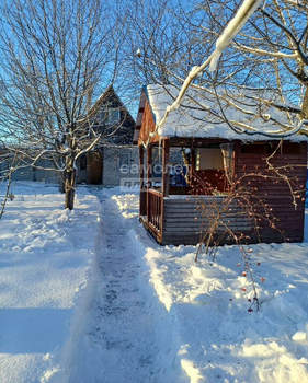 Дом 26м&sup2;, 2-этажный, участок 6 сот.  