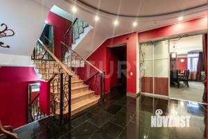 Дом 450м&sup2;, 4-этажный, участок 4 сот.  