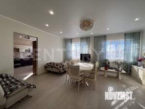 Дом 290м², 2-этажный, участок 15 сот.  